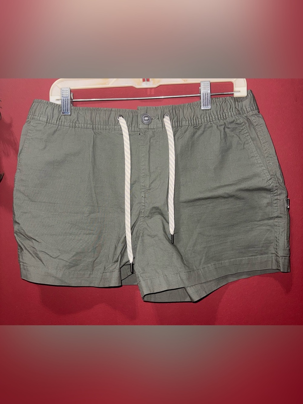 NWT. Women’s Olive Green Drawstring Casual Shorts, Sz Large